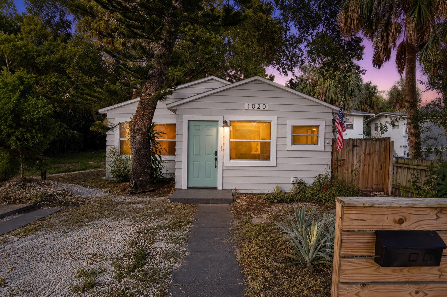 1020 19th, St Petersburg, FL 33712