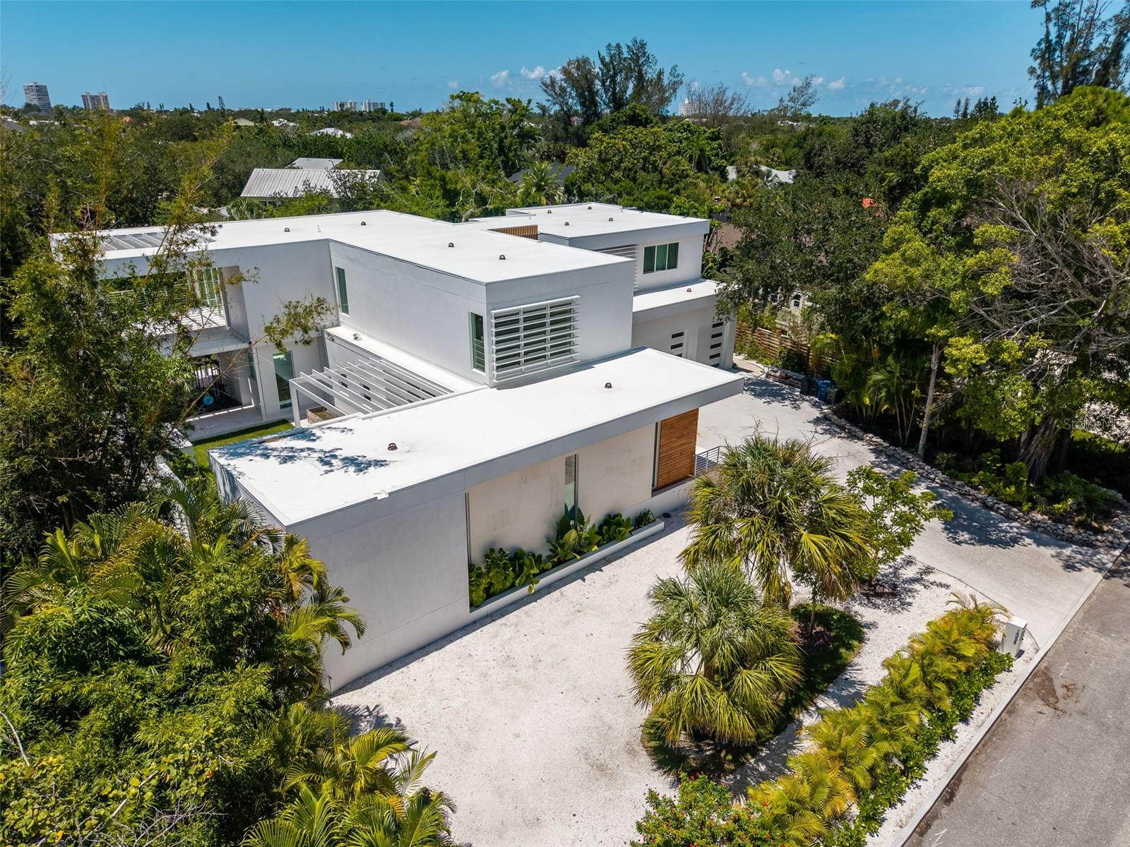 1355 Roberts Bay, Sarasota, FL 34242