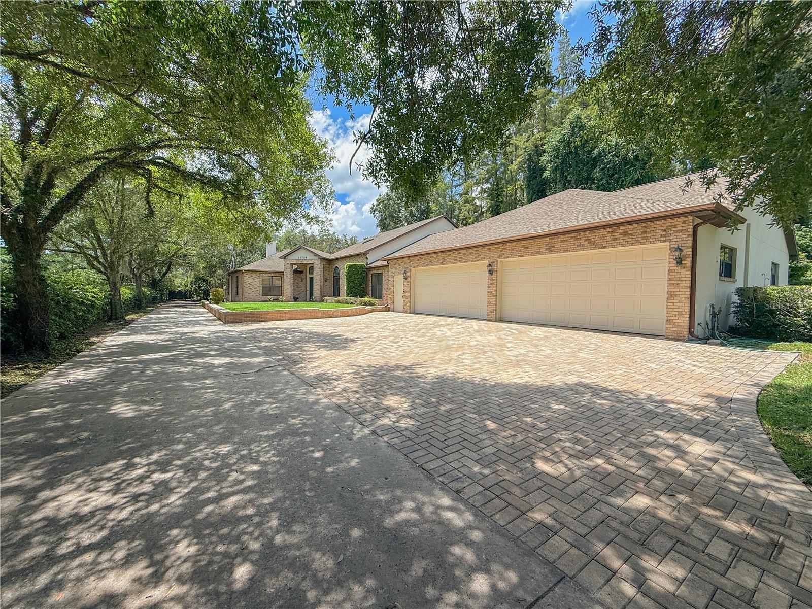 11708 Orange Grove, Tampa, FL 33618