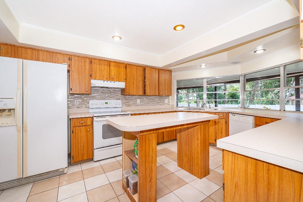 1715 Lake Mary, Lake Mary, FL 32746