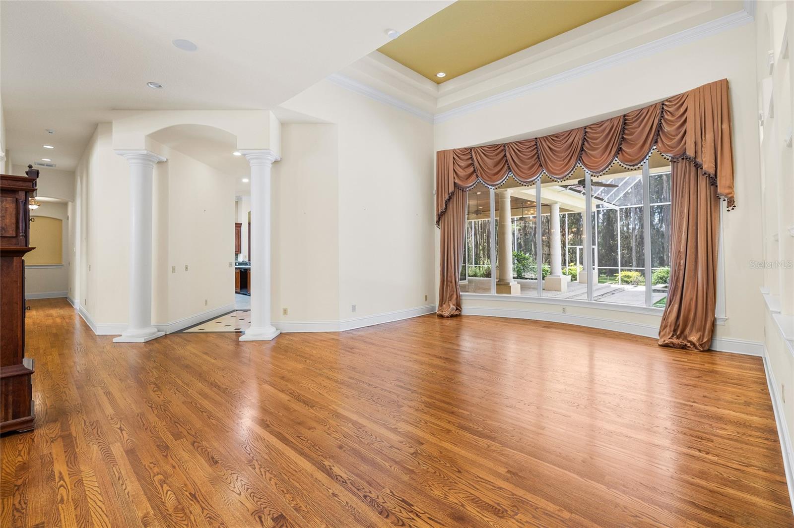 6800 Wisteria, Land O Lakes, FL 34638