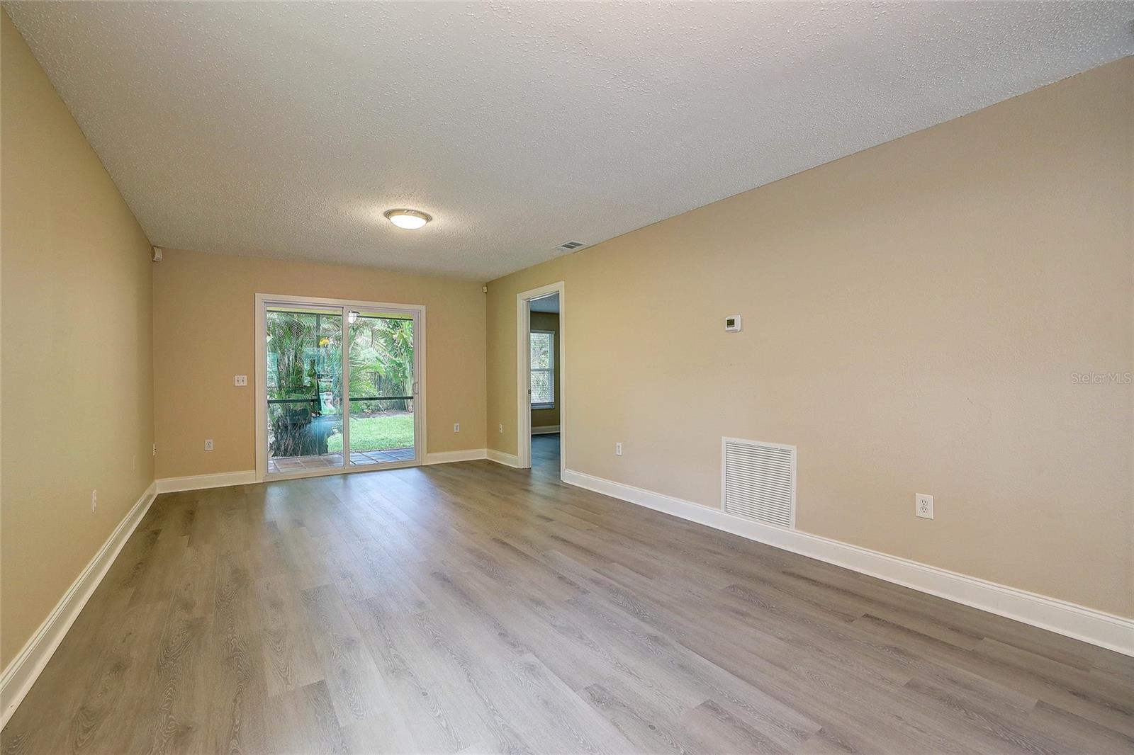 4625 Summerwind Unit 13, Sarasota, FL 34234