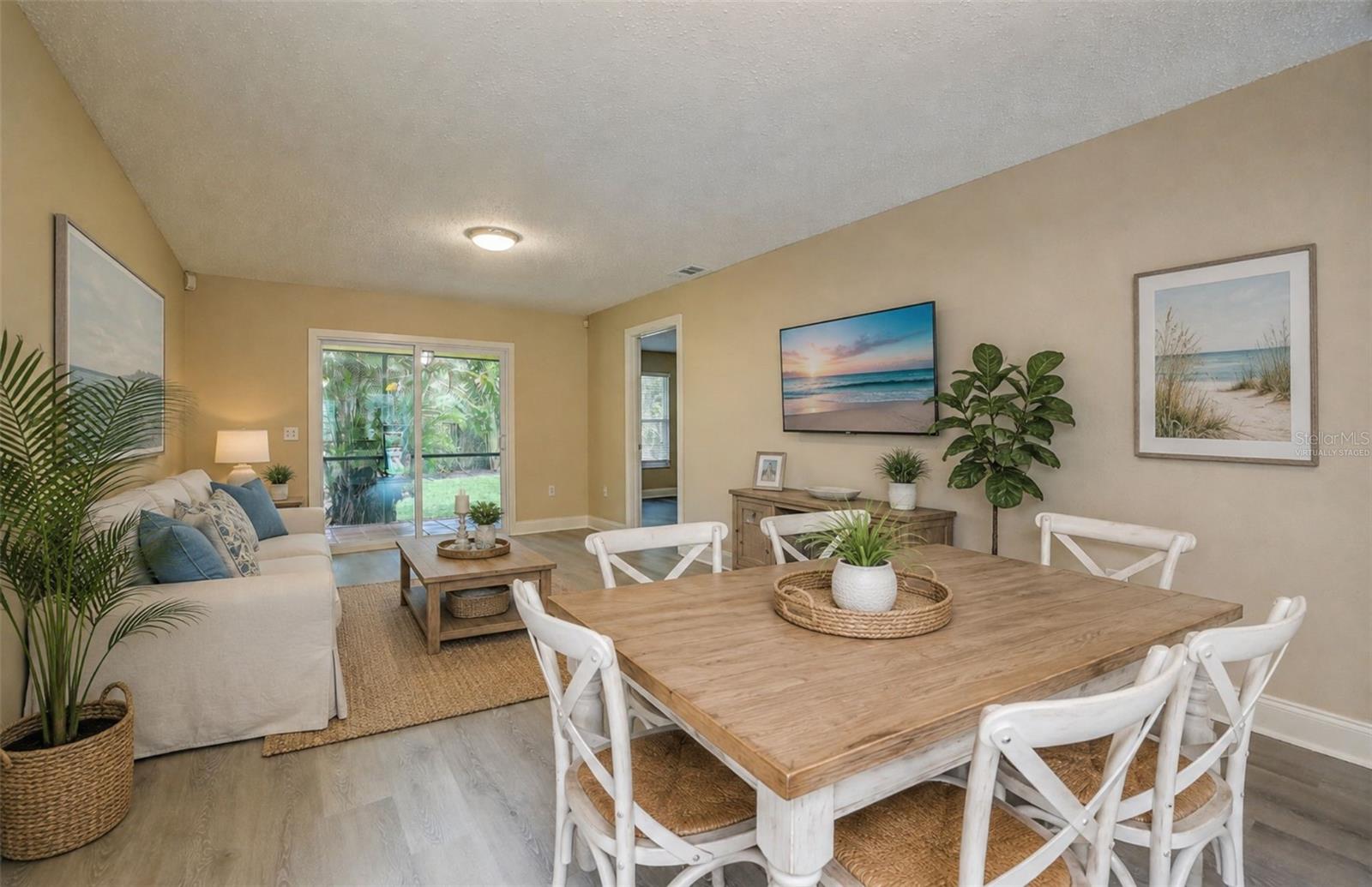 4625 Summerwind Unit 13, Sarasota, FL 34234