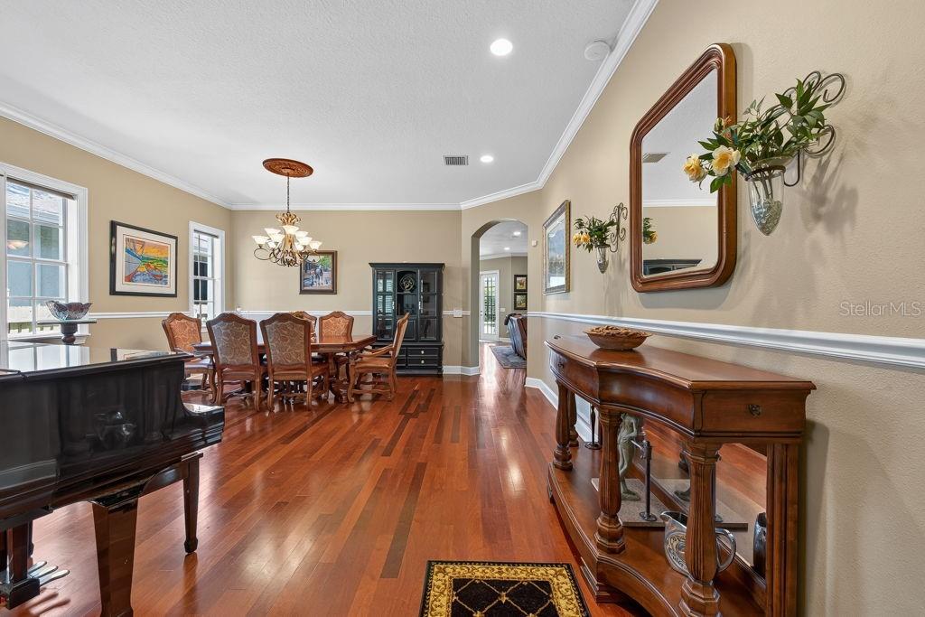 5916 6th, Tampa, FL 33611