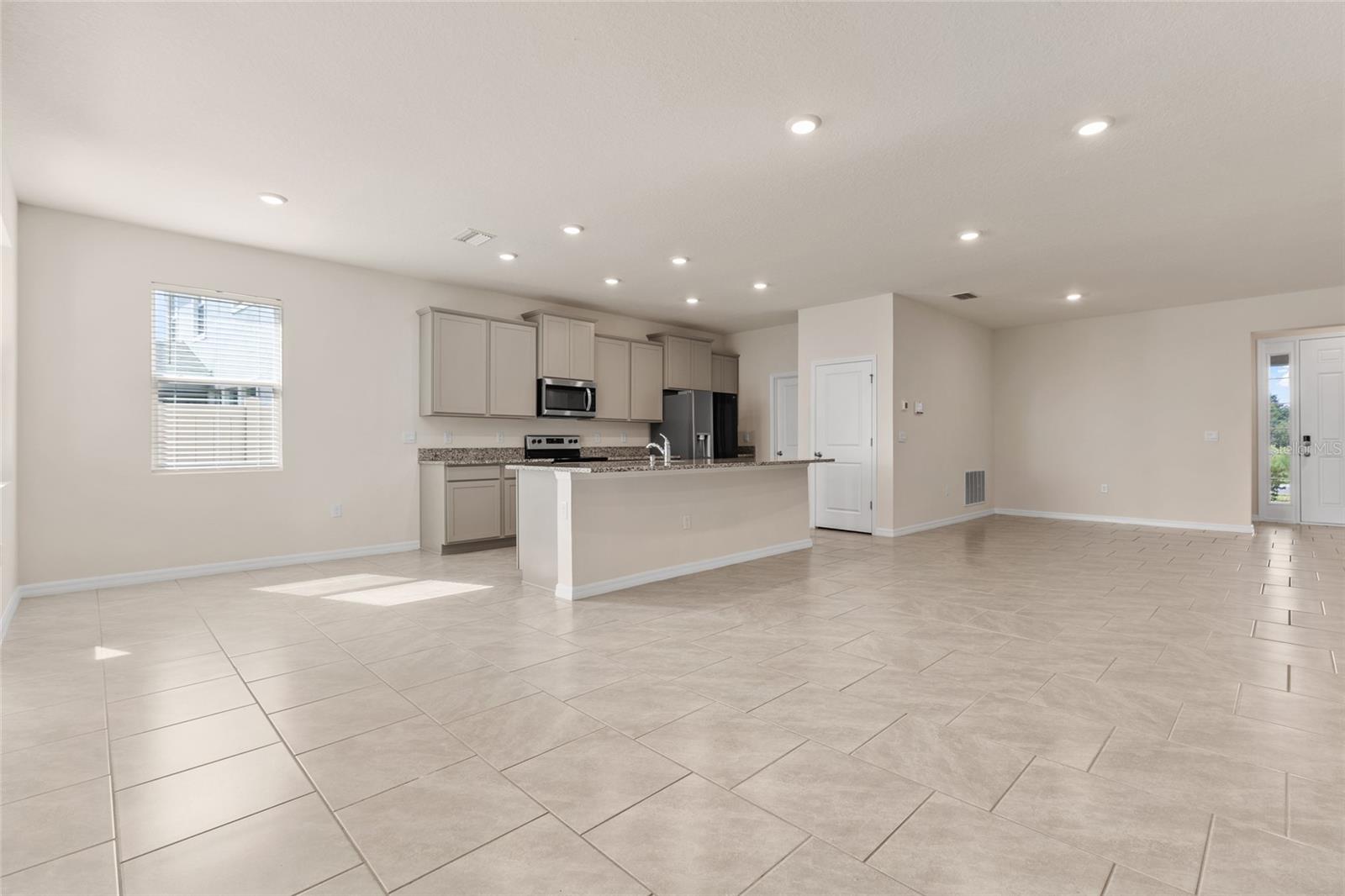 3504 Crescent Peak, Plant City, FL 33565
