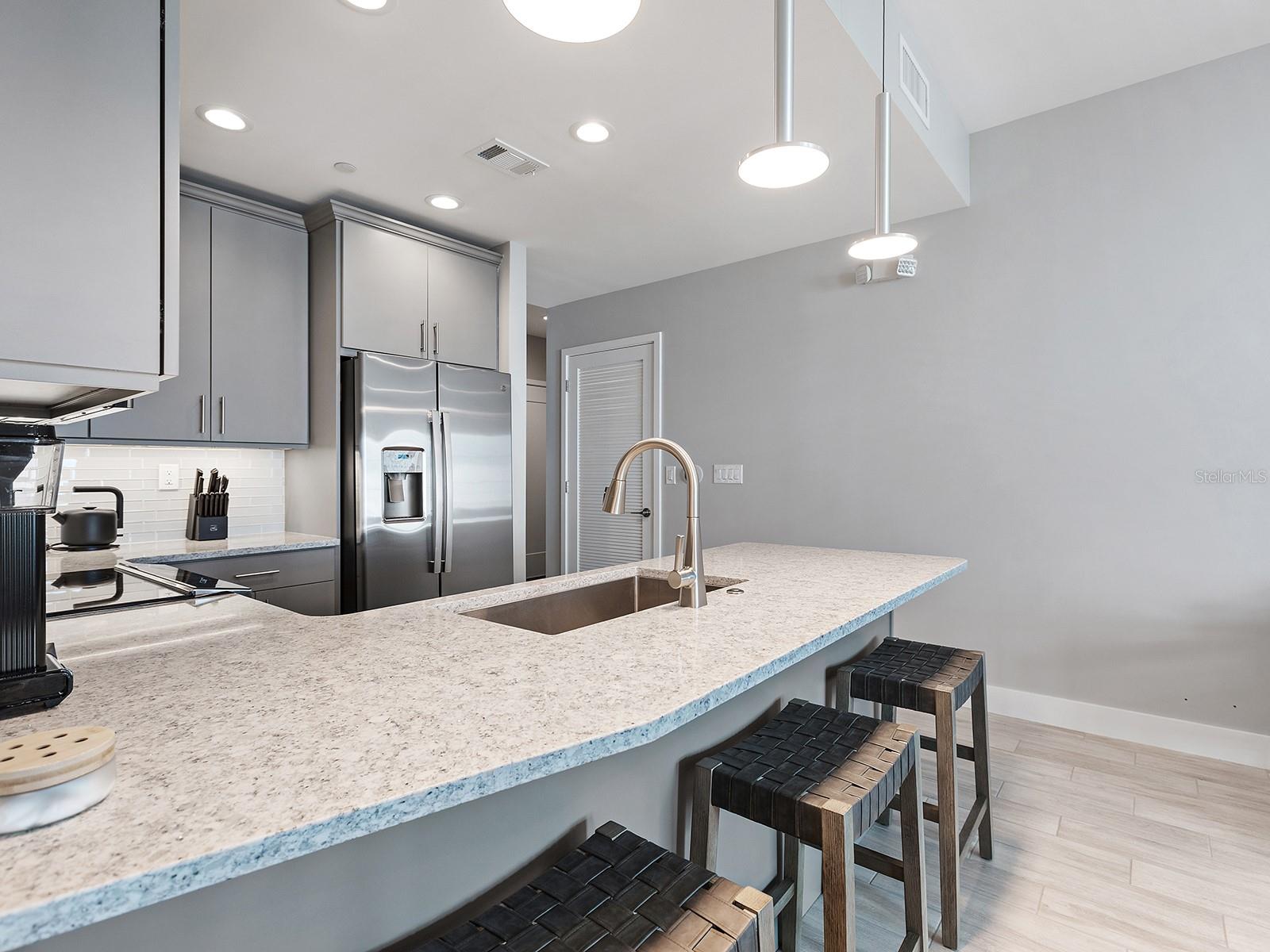 1500 State Unit 402, Sarasota, FL 34236