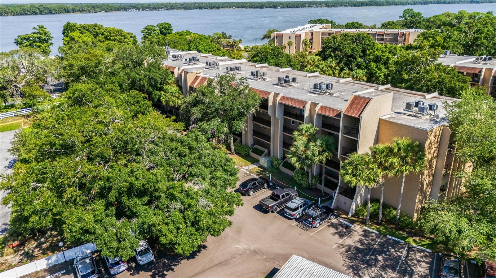 90 Highland Unit 402, Tarpon Springs, FL 34689