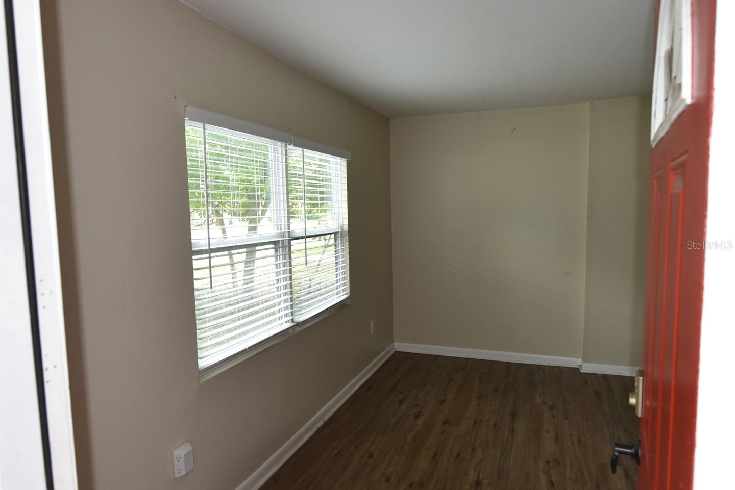 4642 10th, St Petersburg, FL 33711