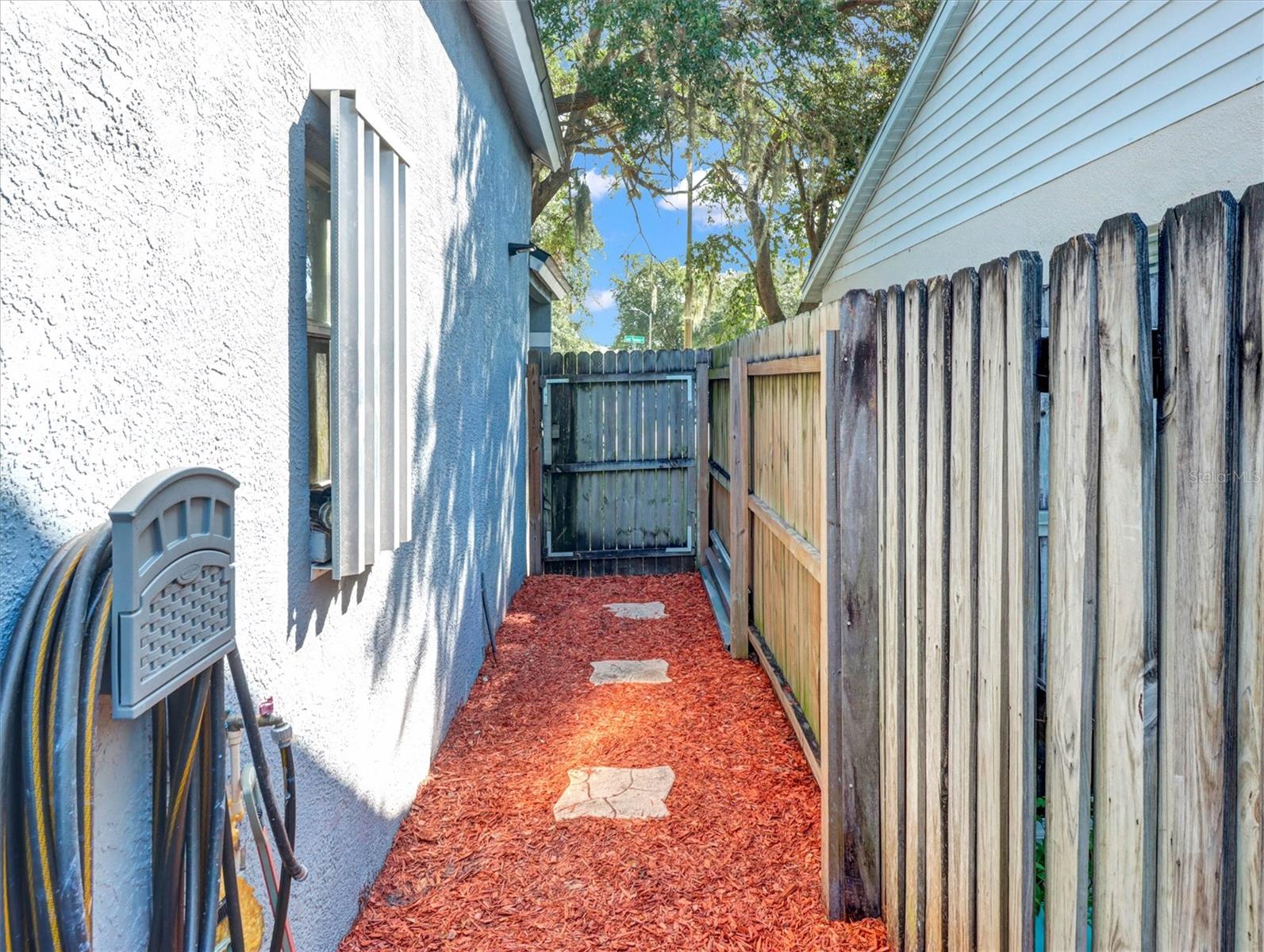 22817 Saint Thomas, Lutz, FL 33549