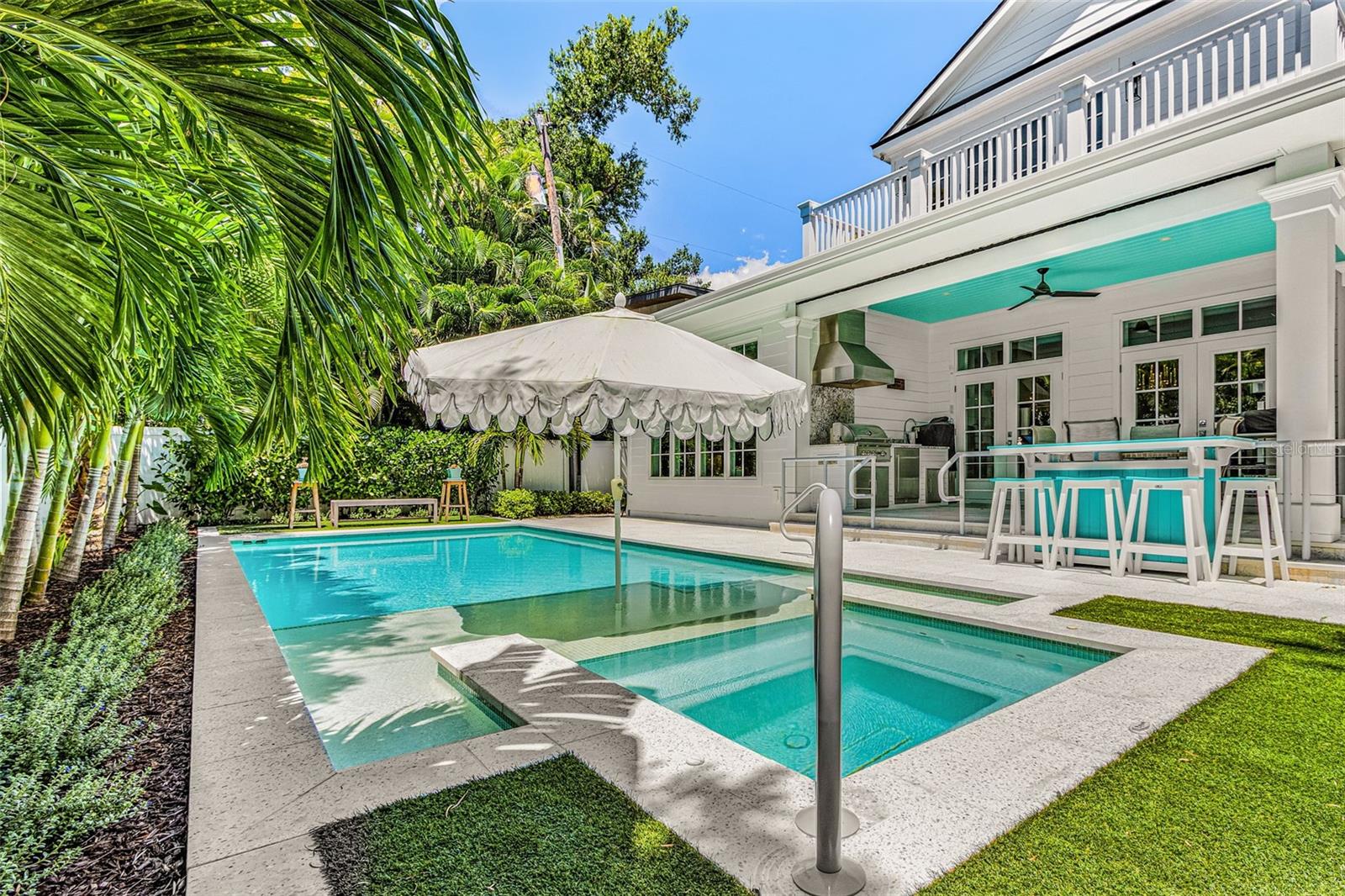 1426 Osprey, Sarasota, FL 34239