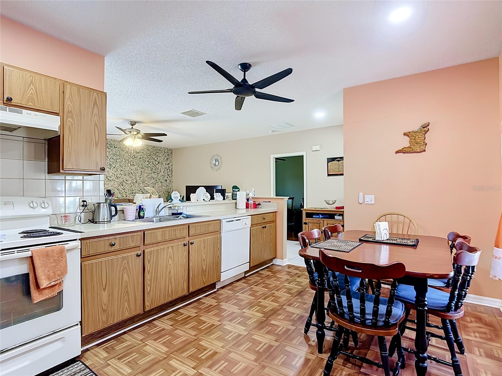 1014 Deddington, Kissimmee, FL 34758