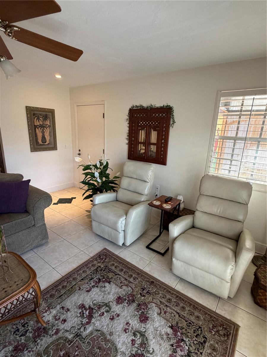 1640 Juno Unit 205-f, Astor, FL 32102