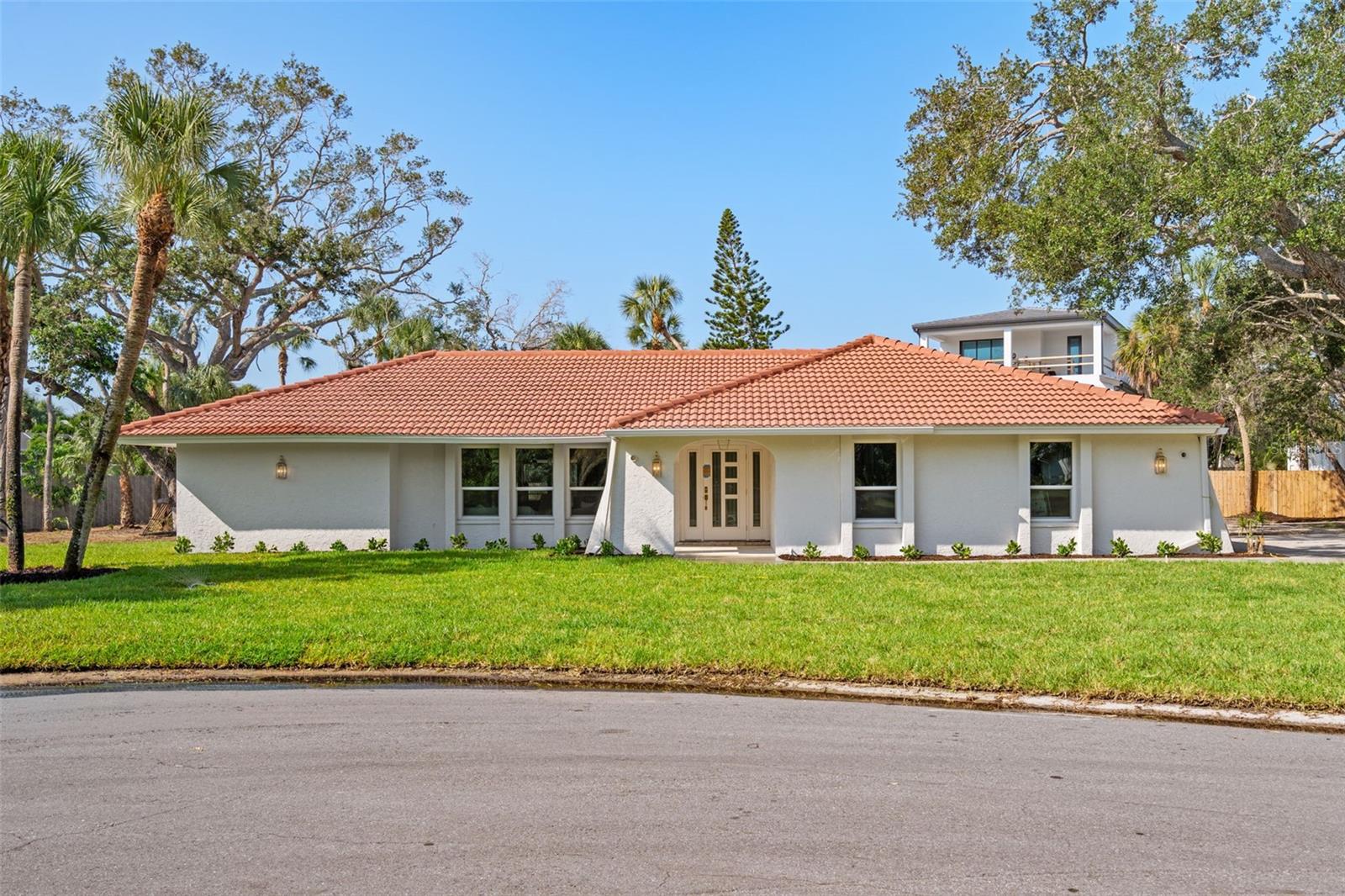 670 Venice, Sarasota, FL 34242