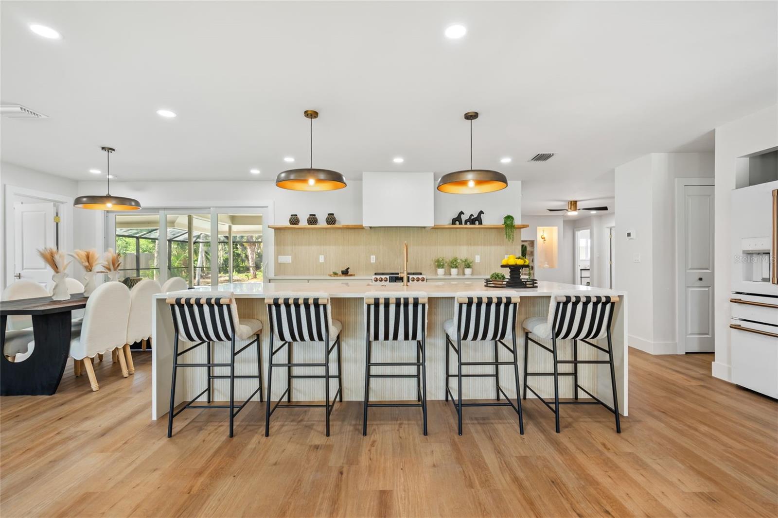 670 Venice, Sarasota, FL 34242