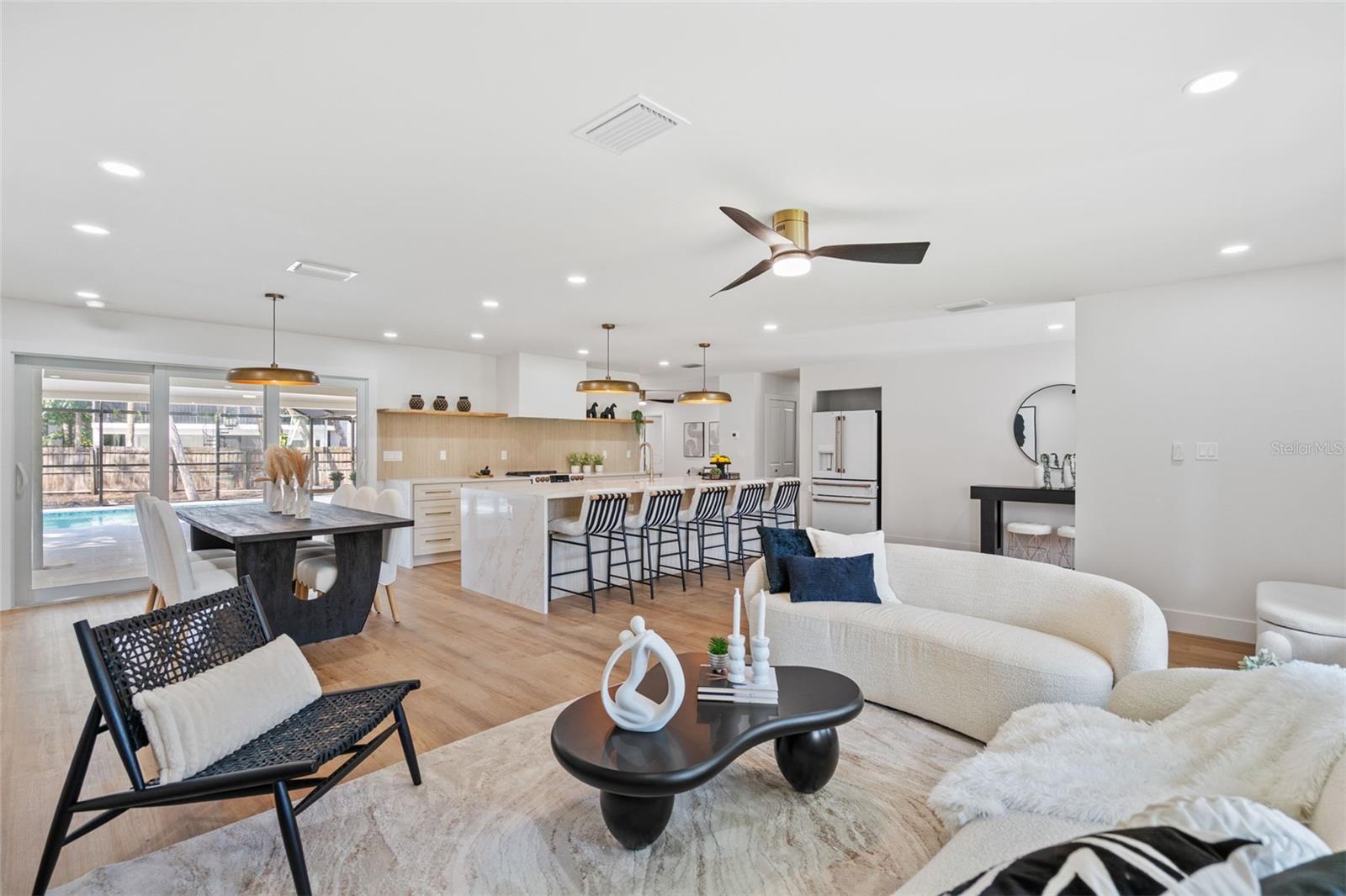 670 Venice, Sarasota, FL 34242