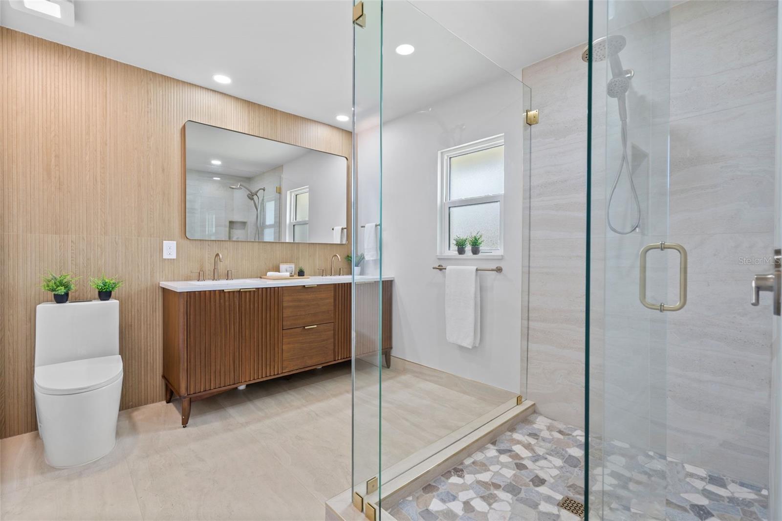 670 Venice, Sarasota, FL 34242