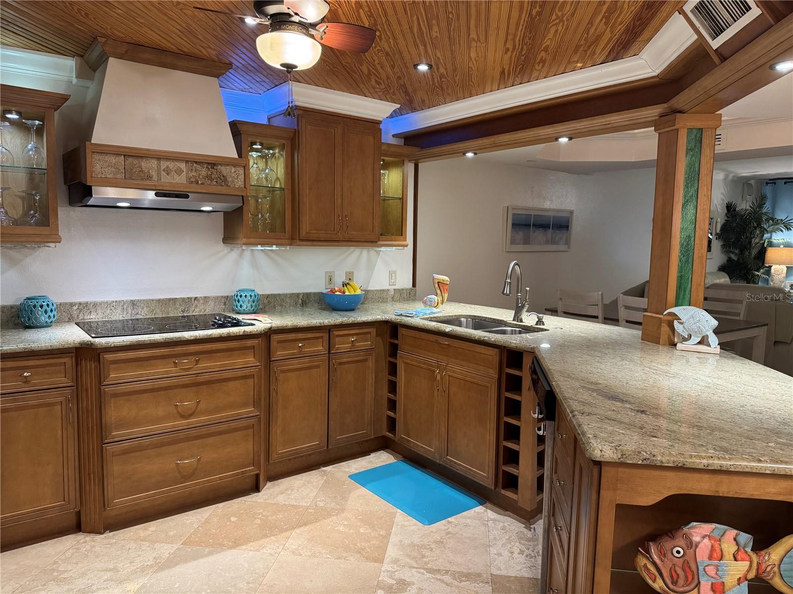1310 Gulf Unit 18b, Clearwater, FL 33767