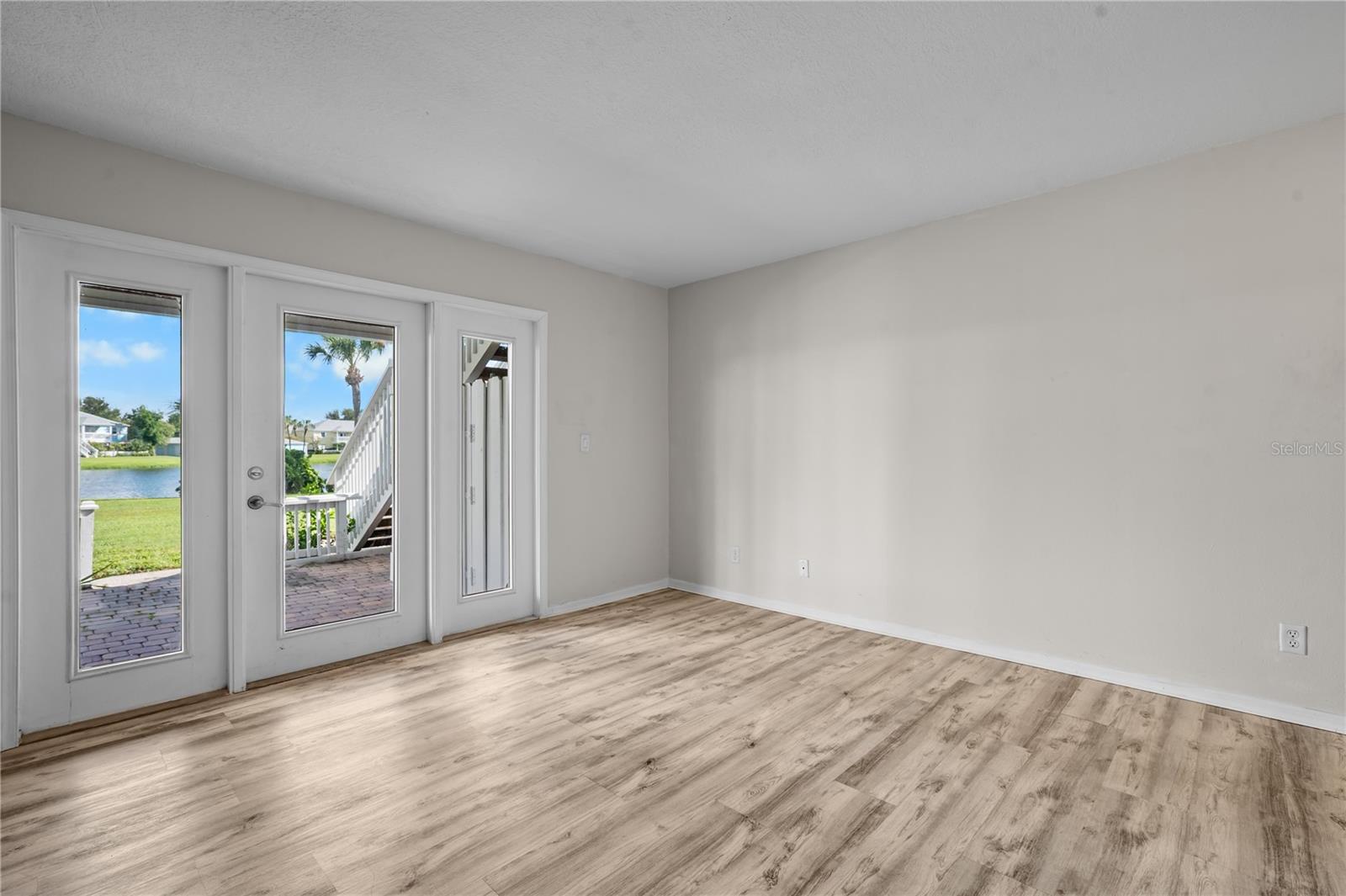 111 Seahorse Unit A, St Petersburg, FL 33705