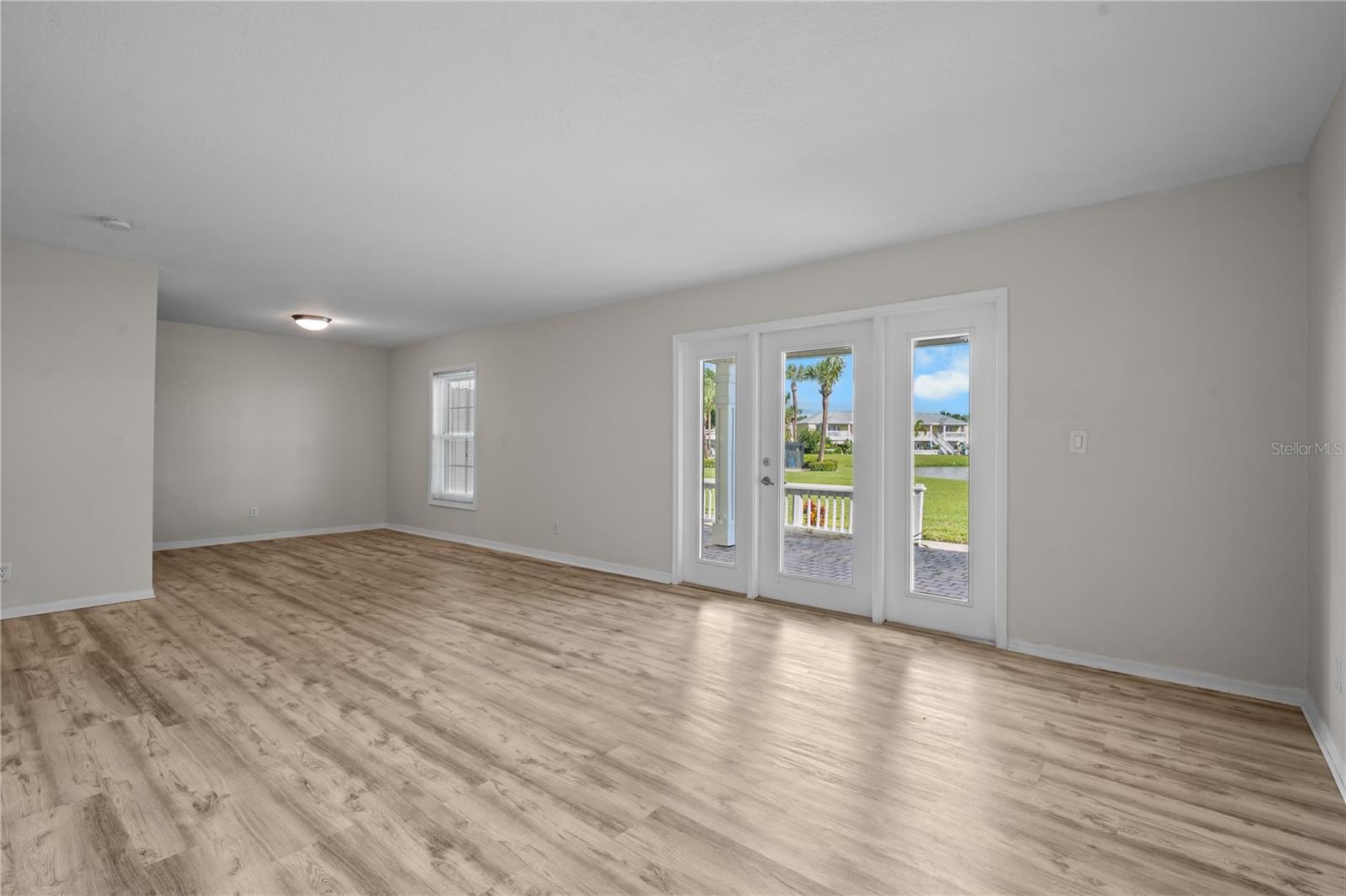 111 Seahorse Unit A, St Petersburg, FL 33705