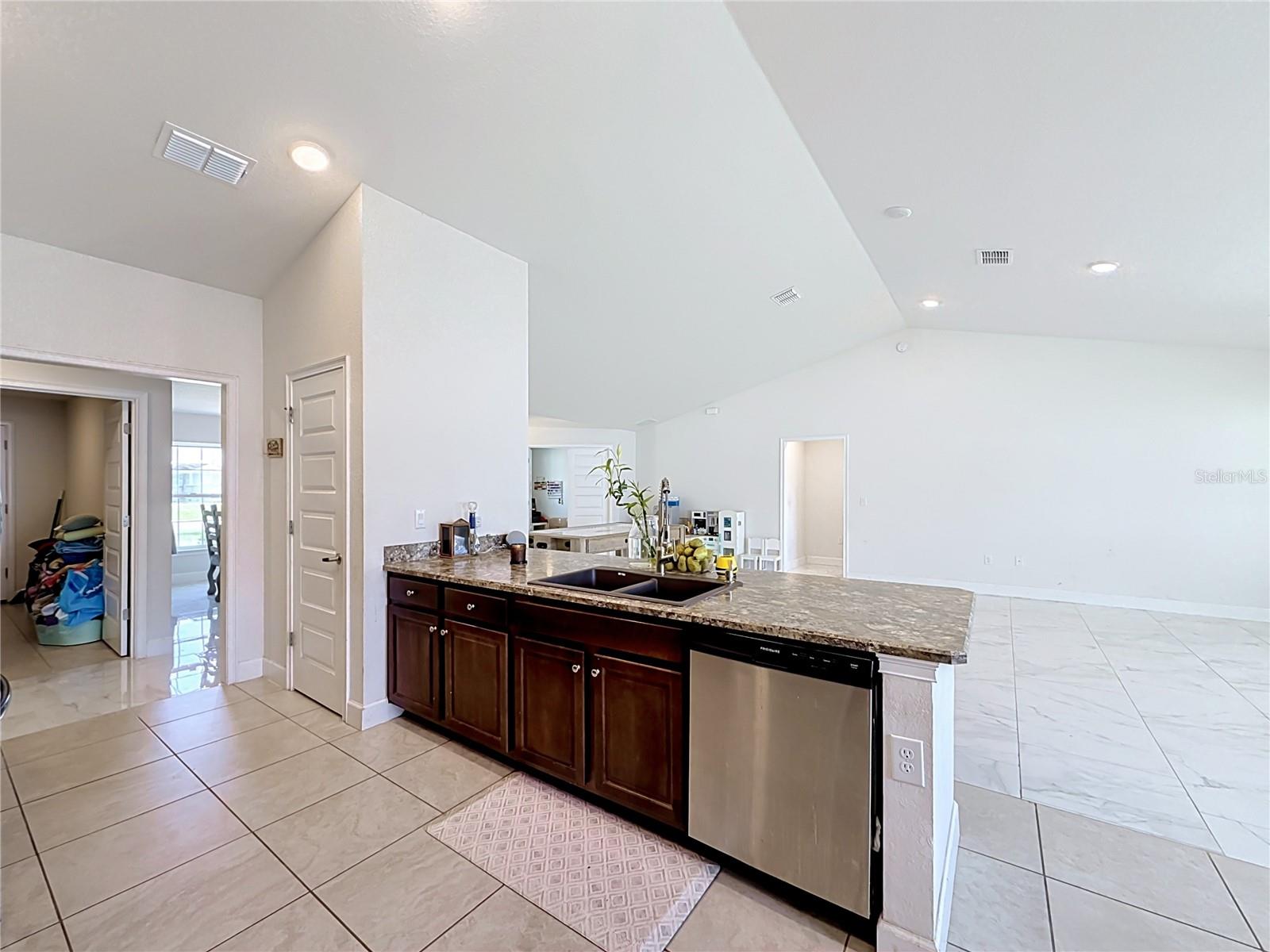 5108 90th, Ocala, FL 34476