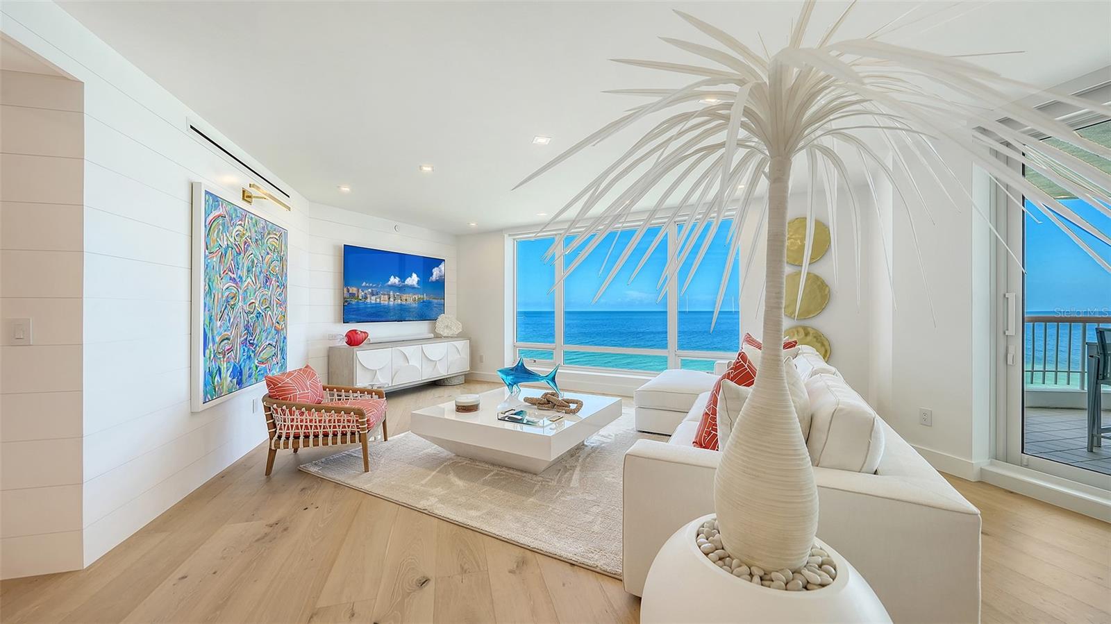 455 Longboat Club Unit 905, Longboat Key, FL 34228