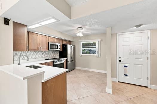 1239 Martin Luther King Jr Unit 104, Clearwater, FL 33756