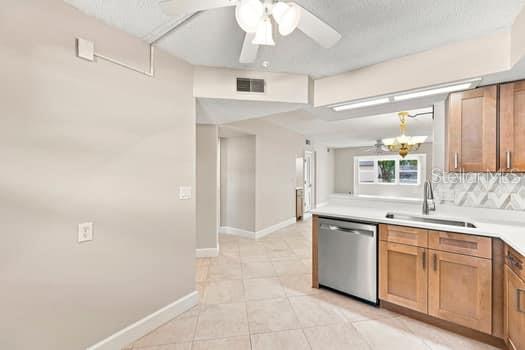 1239 Martin Luther King Jr Unit 104, Clearwater, FL 33756