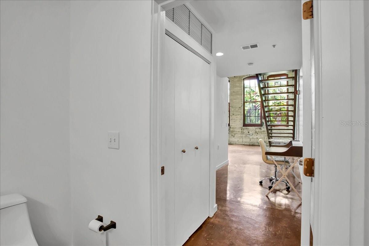 2001 2nd Unit 24, Tampa, FL 33605
