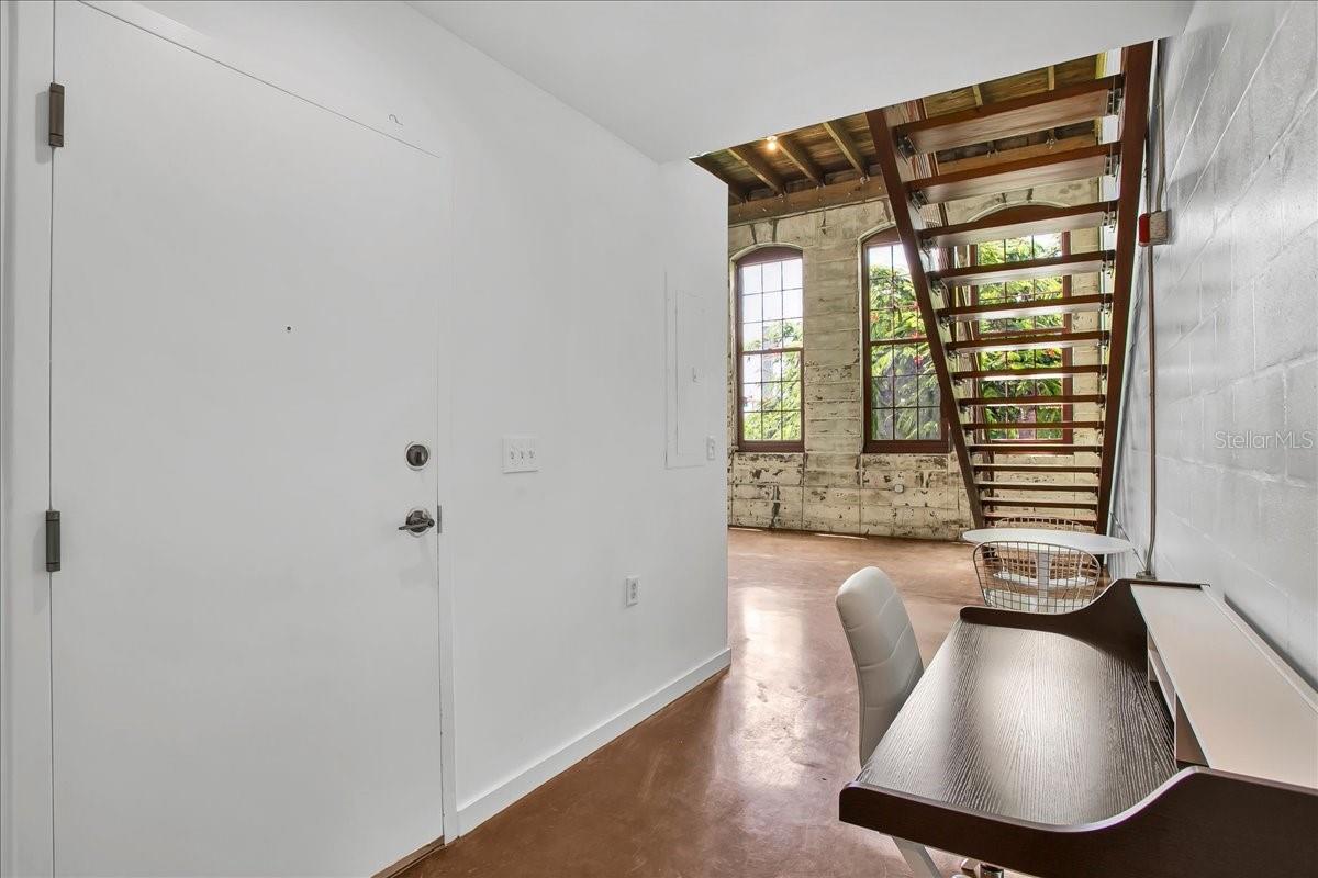 2001 2nd Unit 24, Tampa, FL 33605