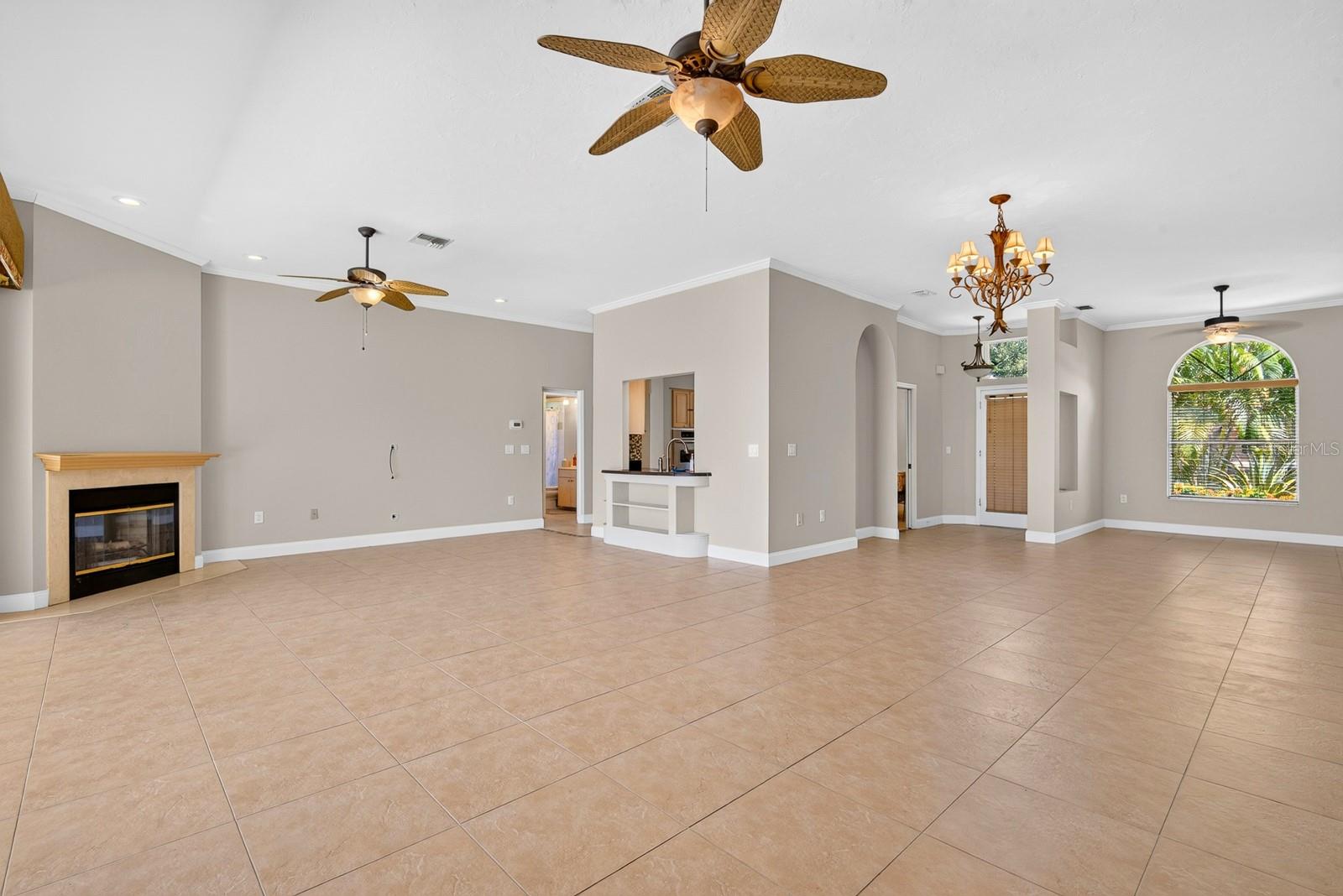 5410 61st St E, Bradenton, FL 34203