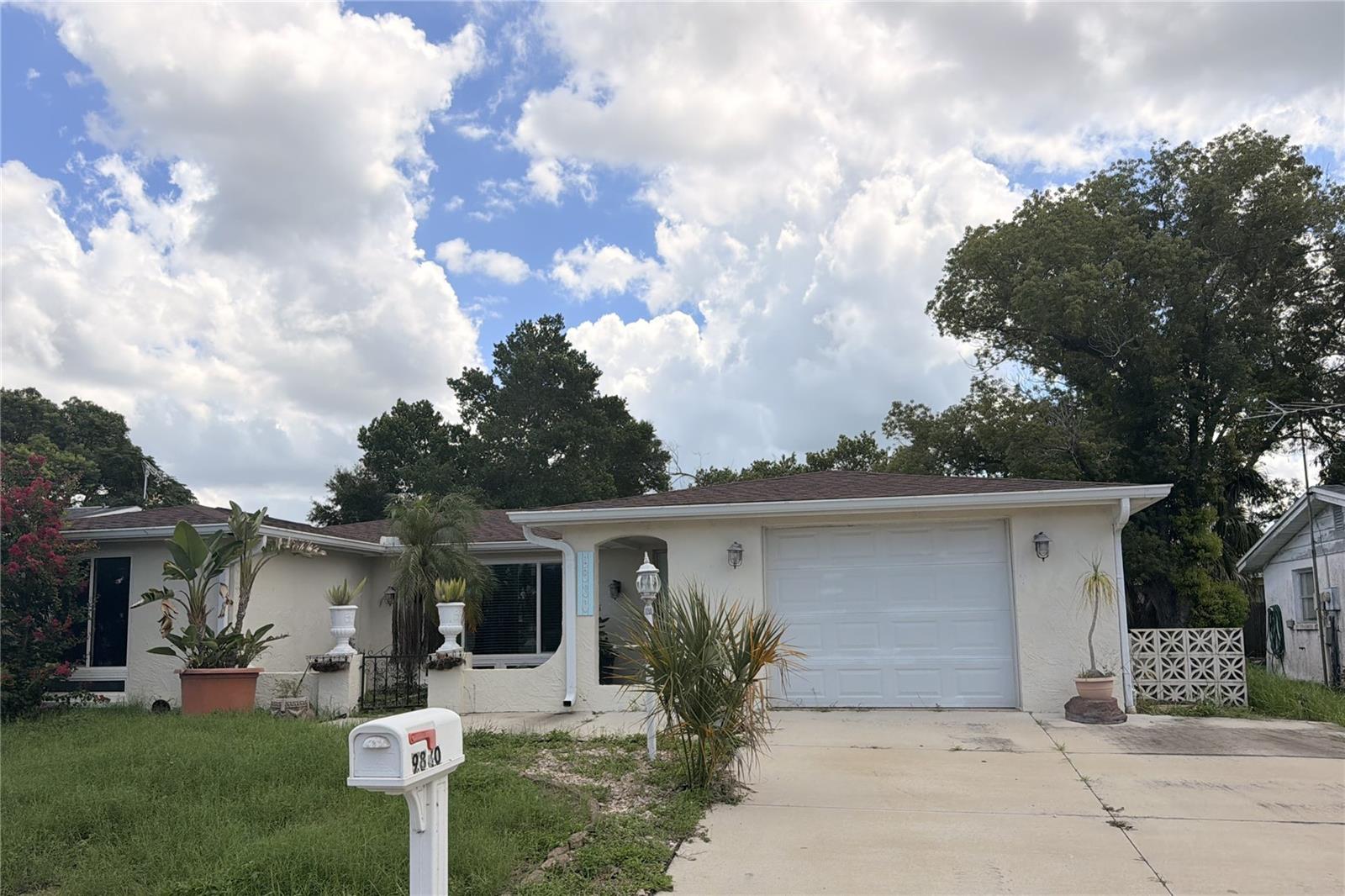 9830 Mark Twain, Port Richey, FL 34668