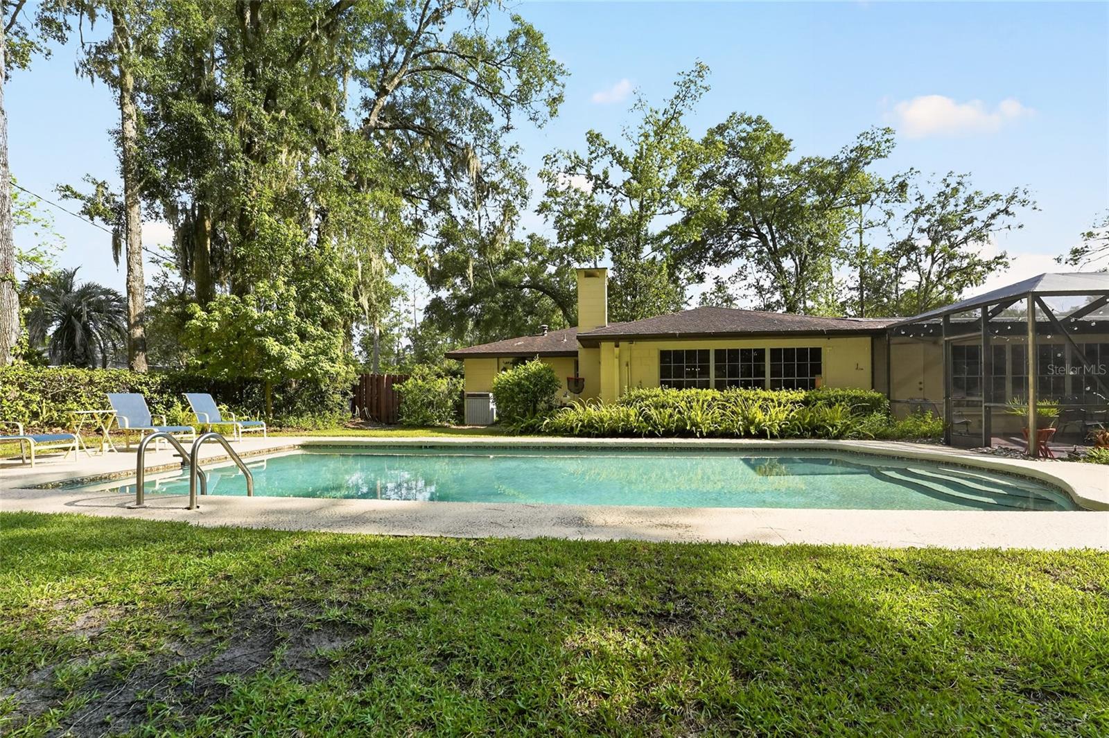 4624 19th, Gainesville, FL 32605