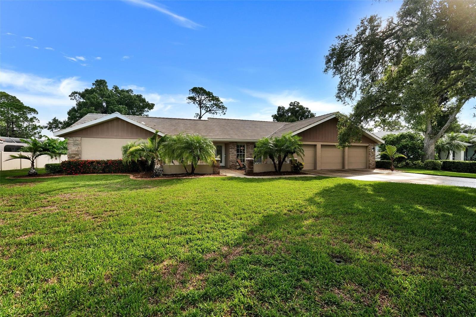 7913 Broadmoor Pines, Sarasota, FL 34243