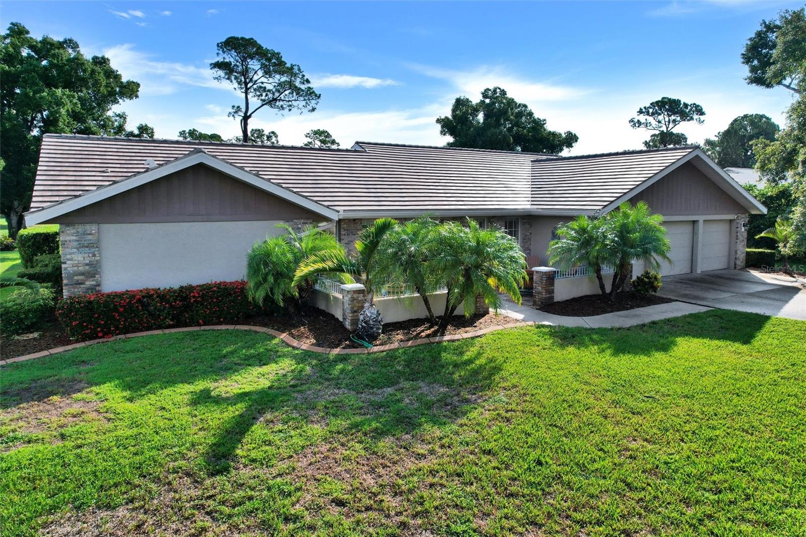 7913 Broadmoor Pines, Sarasota, FL 34243