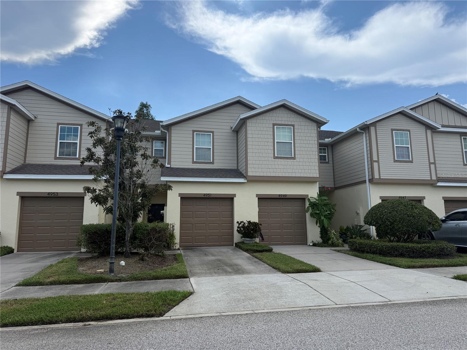 4951 White Sanderling, Tampa, FL 33619