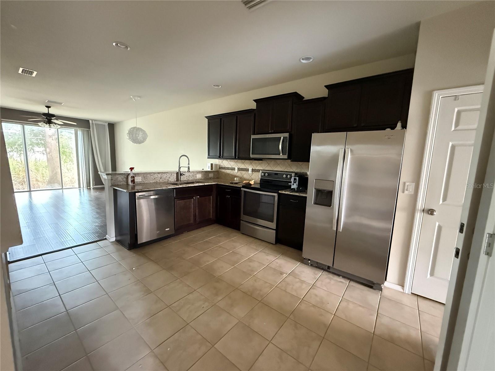 4951 White Sanderling, Tampa, FL 33619