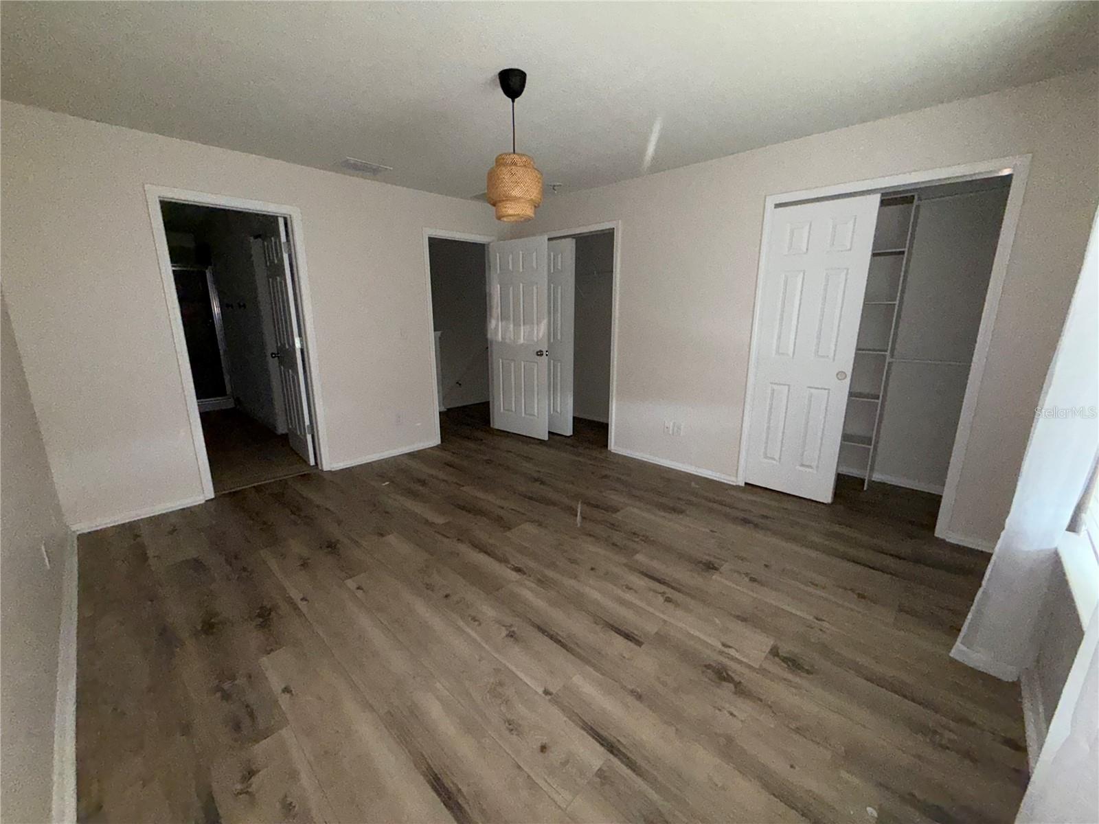 4951 White Sanderling, Tampa, FL 33619