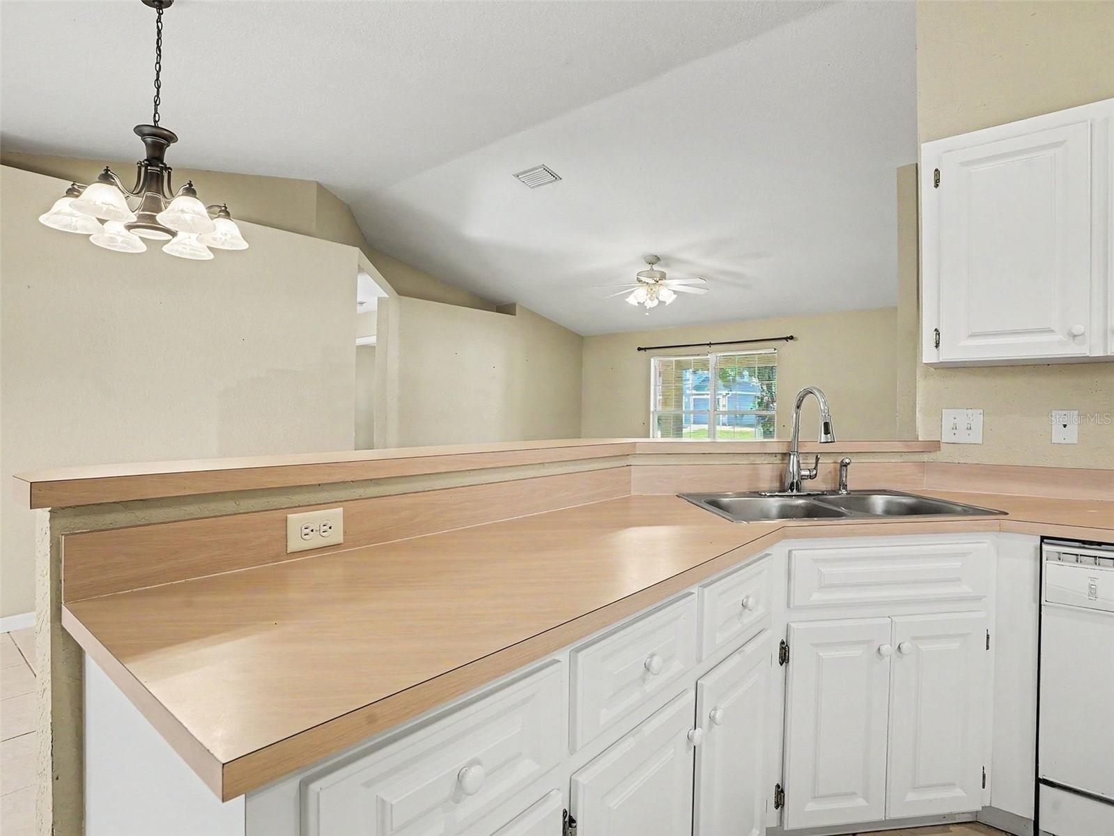 121 Shaddock, Auburndale, FL 33823