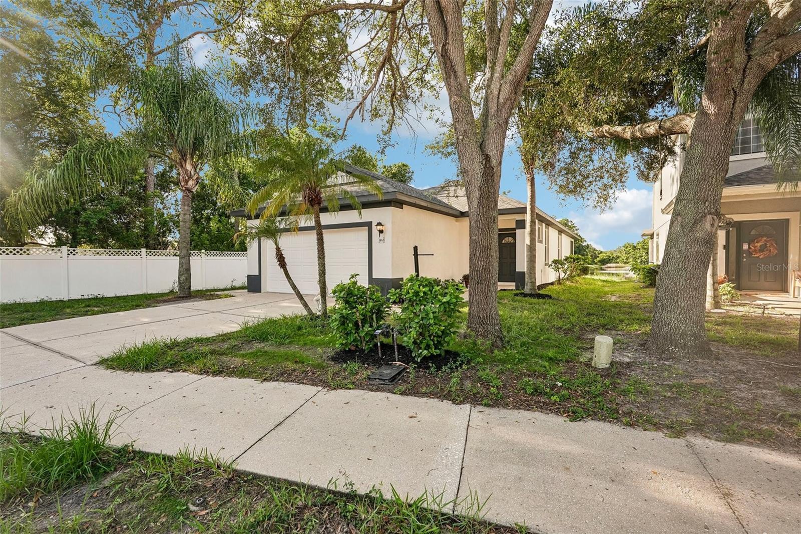 1468 Daryl, Sarasota, FL 34232