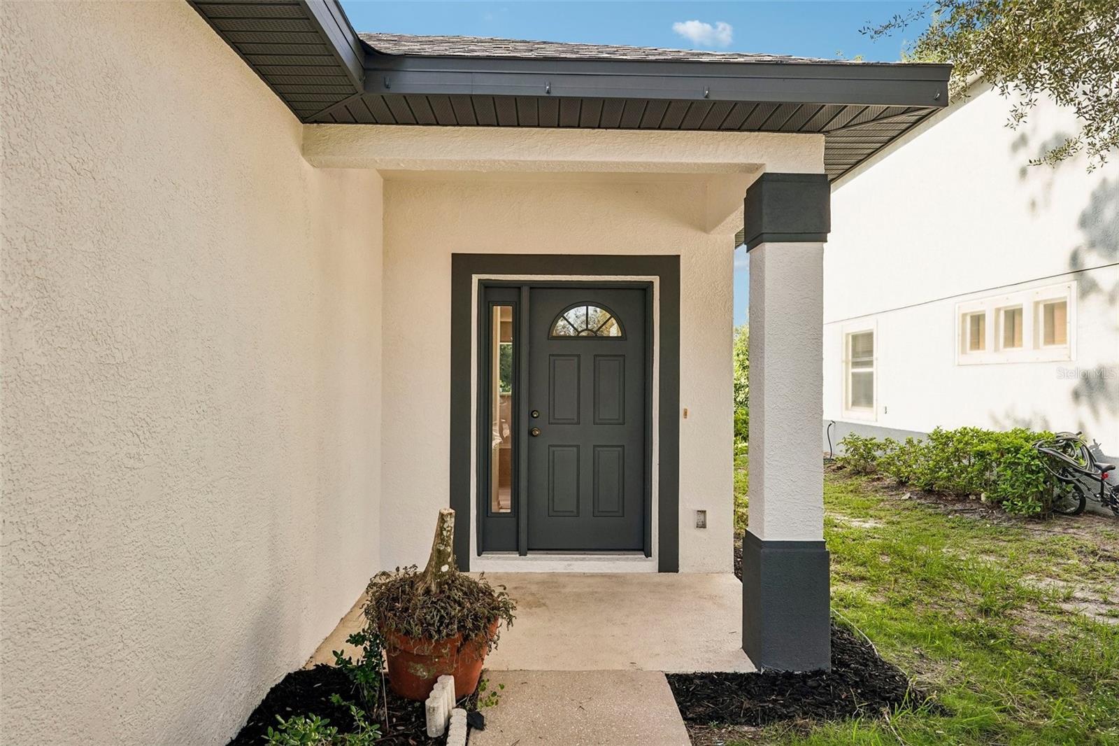 1468 Daryl, Sarasota, FL 34232