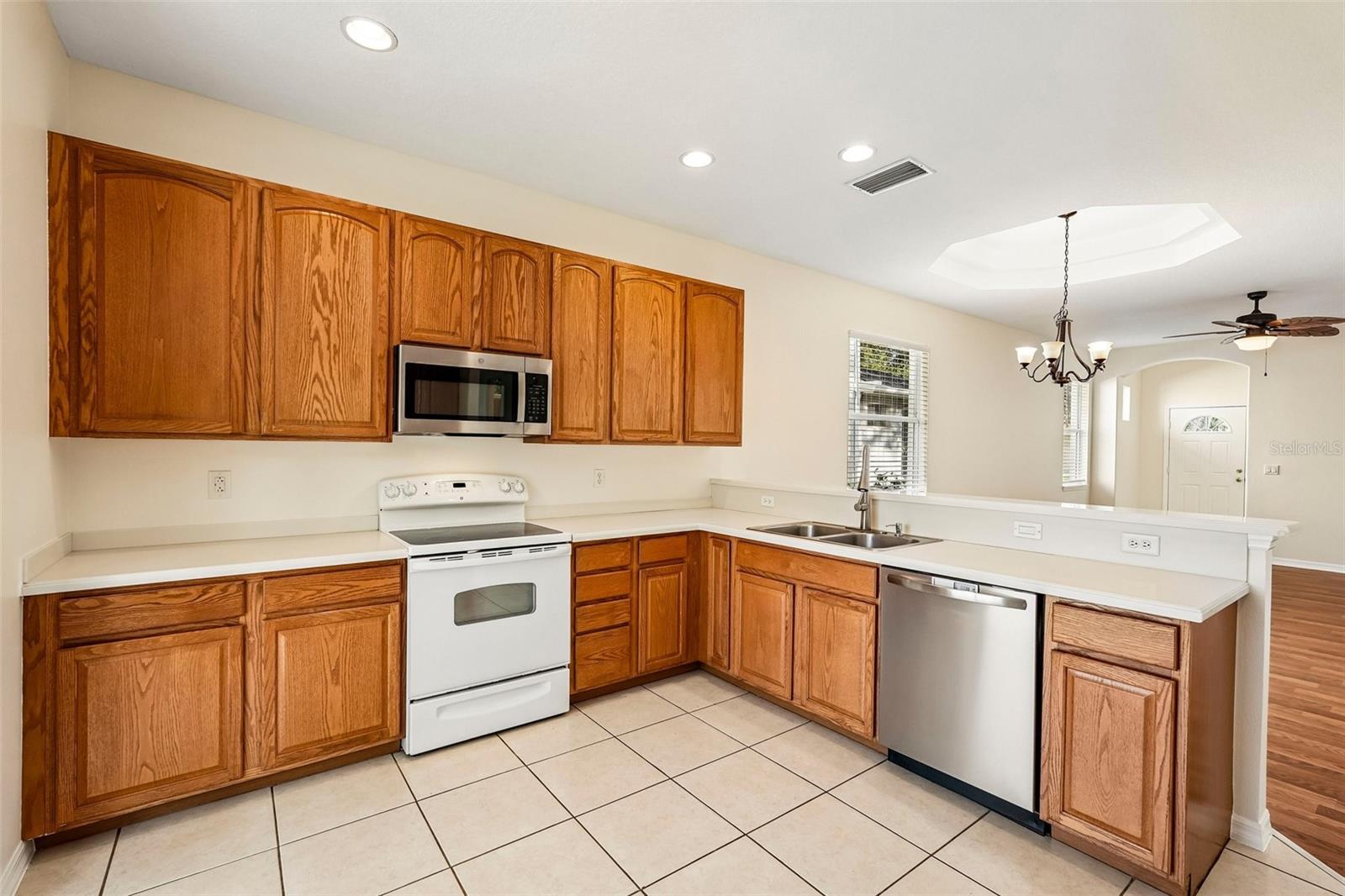 1468 Daryl, Sarasota, FL 34232