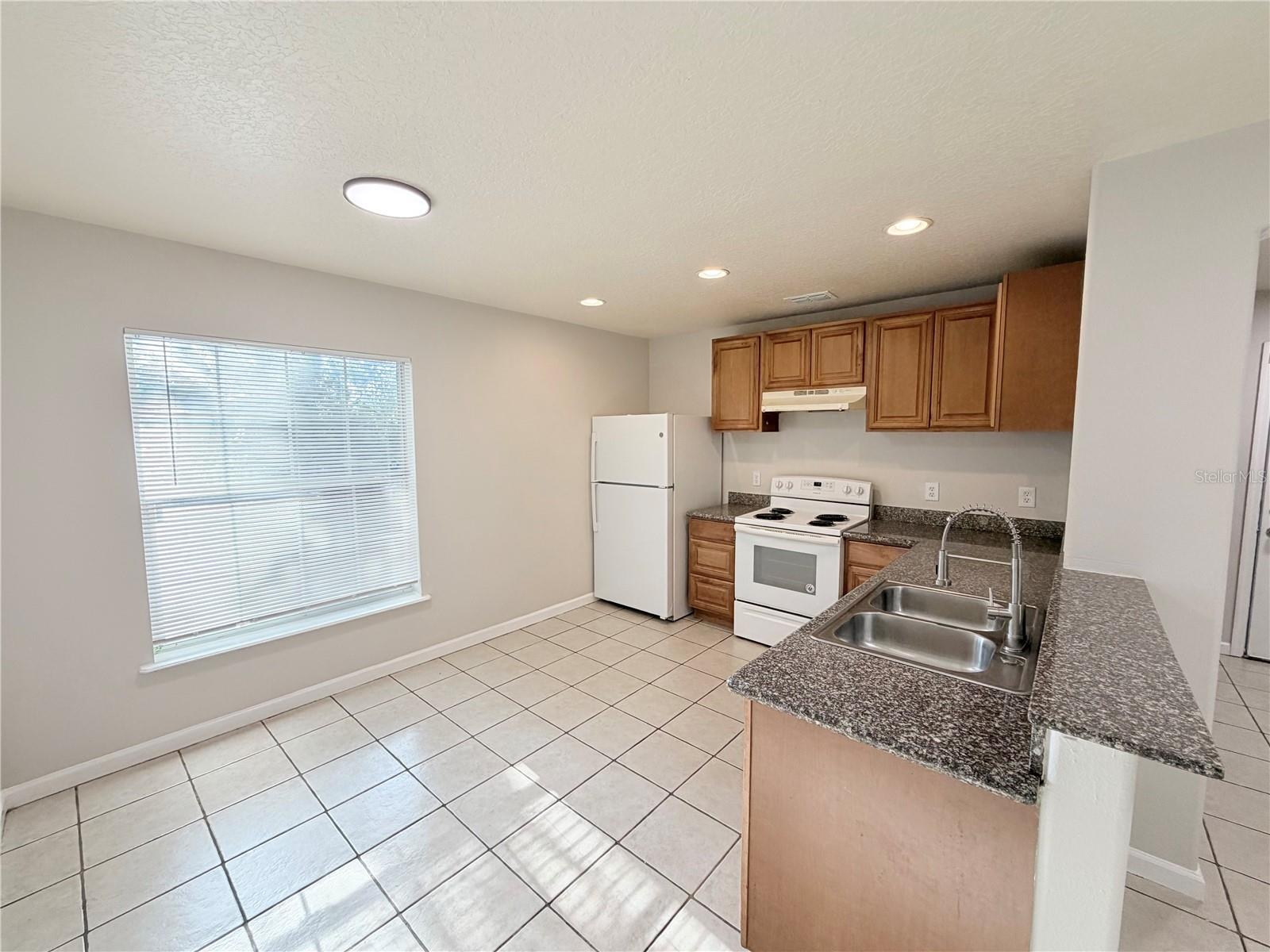 54 18th, Apopka, FL 32703