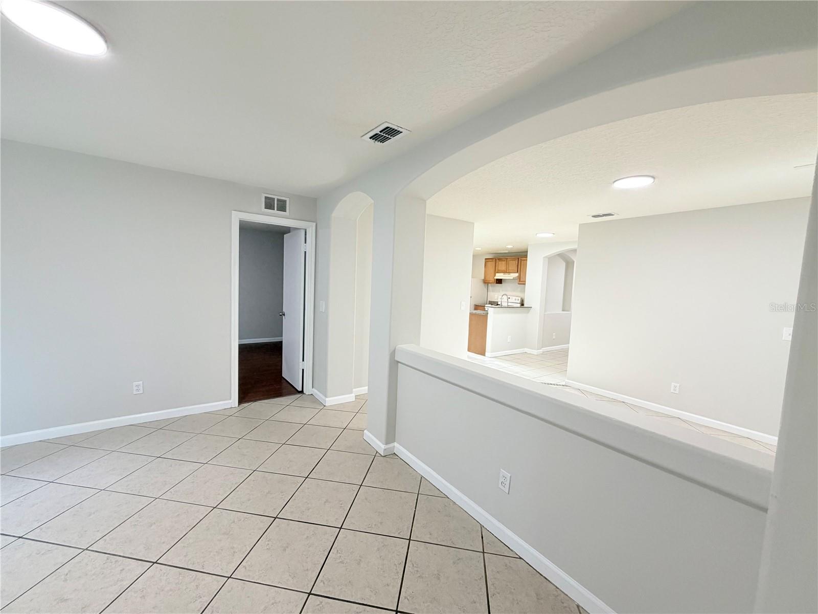 54 18th, Apopka, FL 32703