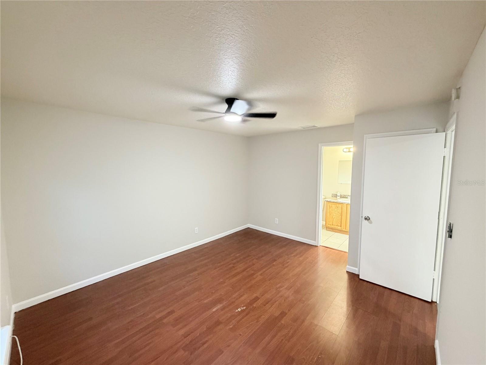 54 18th, Apopka, FL 32703