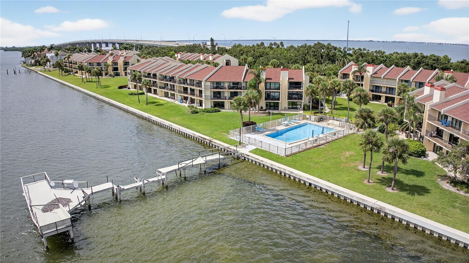 7550 Sunshine Skyway Unit P12, St Petersburg, FL 33711