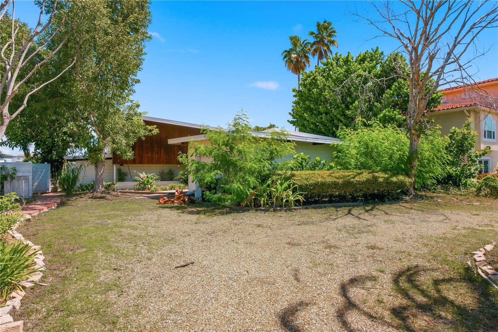 31 Dolphin, Treasure Island, FL 33706