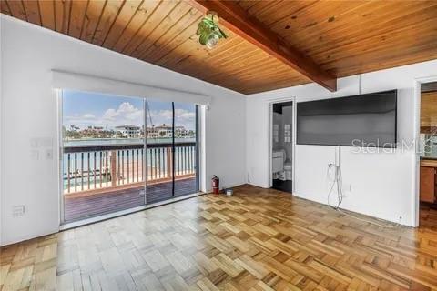 31 Dolphin, Treasure Island, FL 33706
