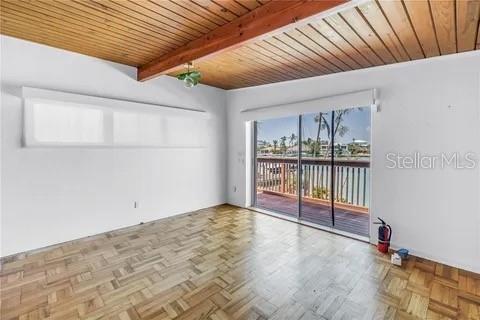31 Dolphin, Treasure Island, FL 33706
