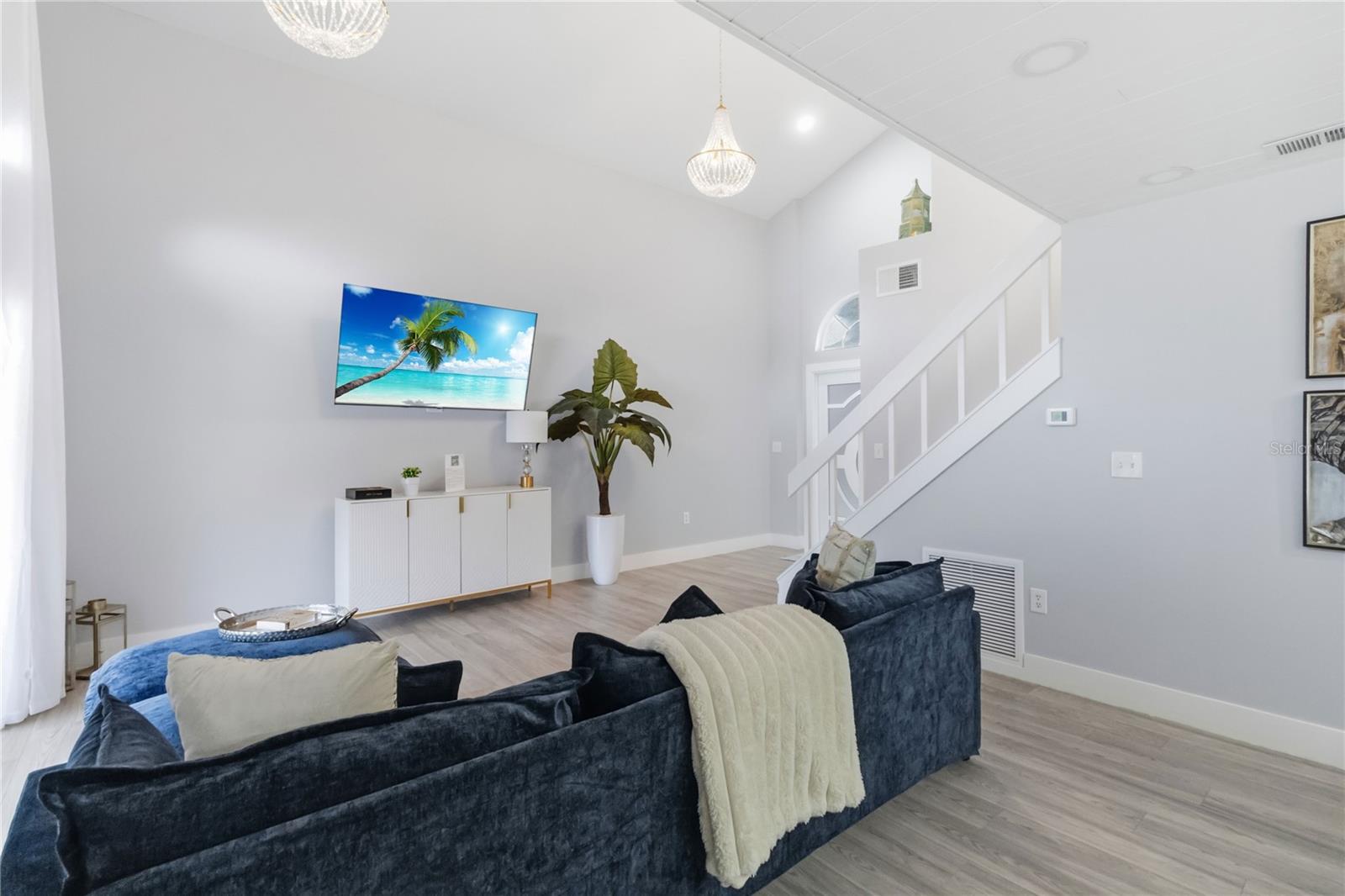 243 Oxford, Davenport, FL 33896