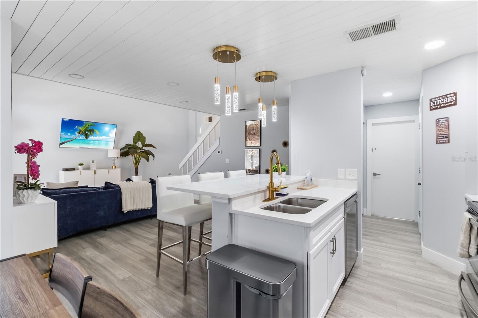 243 Oxford, Davenport, FL 33896